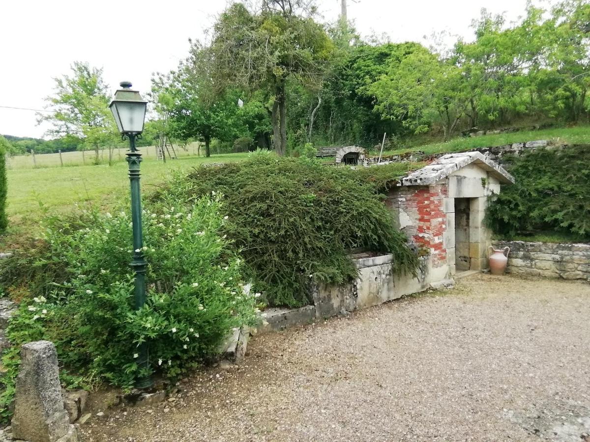 Gite Ancien Lavoir Viserny Kültér fotó
